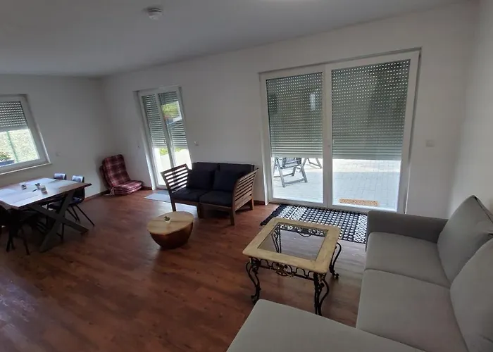 Im Grund 22, 22a, 22c Birkenstein דירה *