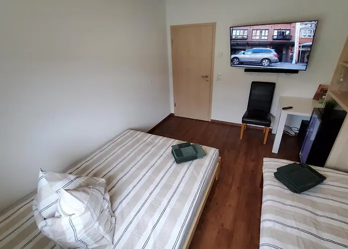 Im Grund 22, 22a, 22c Birkenstein *