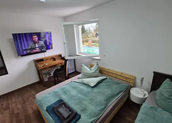 Im Grund 22, 22a, 22c Birkenstein * הופגארטן