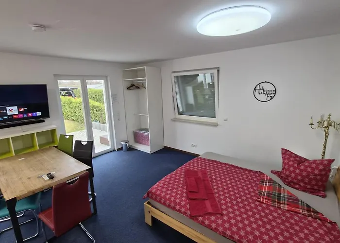 Im Grund 22, 22a, 22c Birkenstein הופגארטן